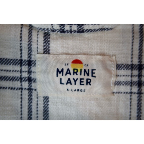 Marine Layer Classic Fit Balboa Button Down Size XL - Picture 2 of 4